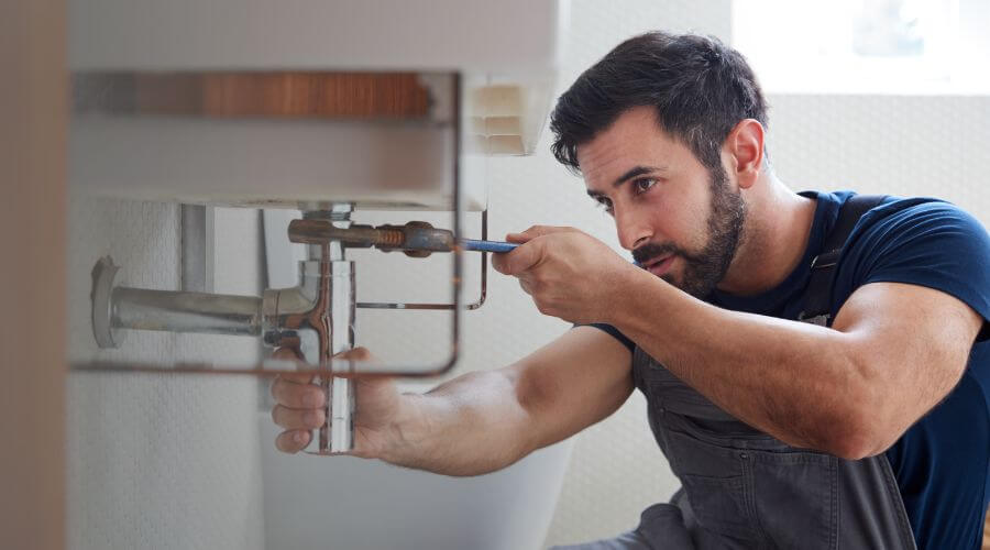 Professional water heater installation services in Slayden, TN